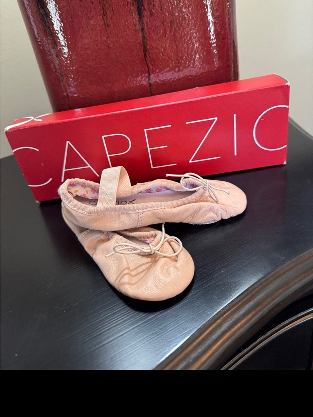 Capezio -Sz 10M- Girls' Pink Ballet Flats with Elastic Strap - Brand New
